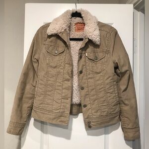 Levi’s Sherpa jacket size XS